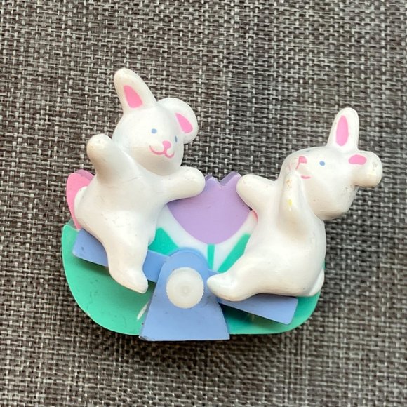 Easter Bunny Wind Up Seesaw Pin White Blue Pink Purple Green Tulips Retro Vintag - Picture 1 of 5